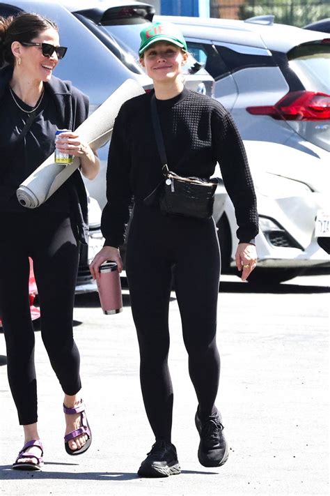 Kristen Bell In Workout Outfit In Los Angeles Celebmafia