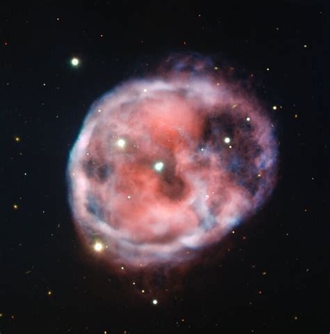 Telescópio no Chile registra imagem detalhada da Nebulosa da Caveira