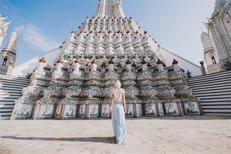 Dress Code for Thailand Temples for Men and Women [Do's, Don'ts and More]