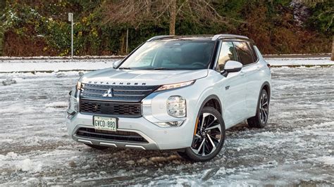 2023 Mitsubishi Outlander Phev First Drive Review Autotraderca