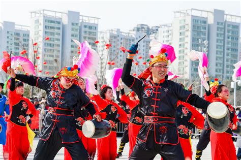 网络中国节·元宵烟台市庆新春“秧歌进城”民俗文化展演暨非遗大集活动精彩上演 烟台旅游 水母网