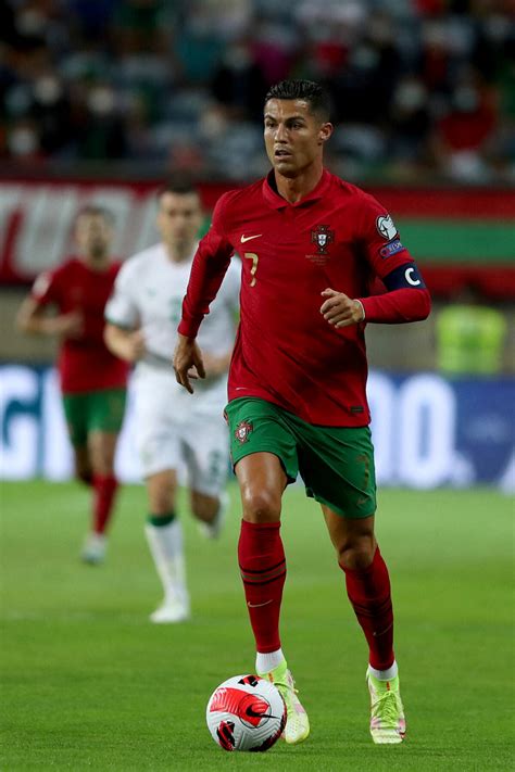 Photo Cristiano Ronaldo Devient Meilleur Buteur De L Histoire En