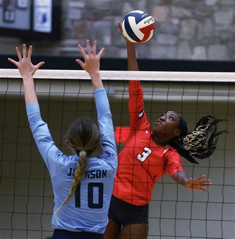 Johnson Volleyball Rallies Beats Taft