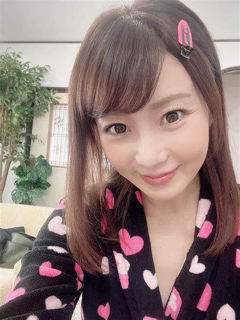 大島優香🎀🎀11月23日オフ会します´ ꒳ ` On Twitter おはようございます 今日はホッとできる日となりますように꒰ঌっ˘꒳˘c໒꒱ 気温がかなり下がる