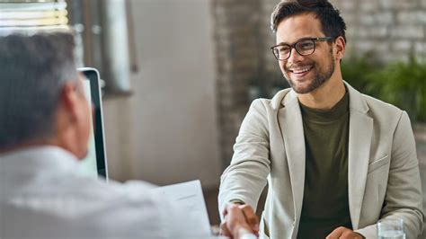 Cómo conseguir el empleo de tus sueños según la metafísica