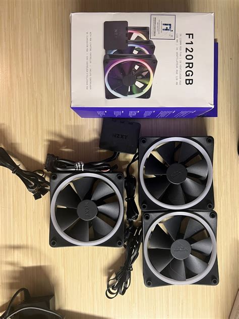 九成新NZXT F120 RGB Triple Pack Black 有保有單有盒 電腦科技 電腦周邊及配件 電腦周邊產品