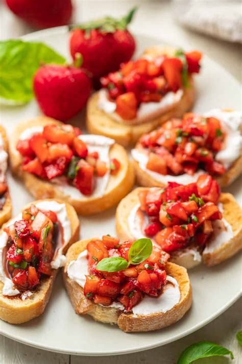 Strawberry Bruschetta Connoisseurus Veg