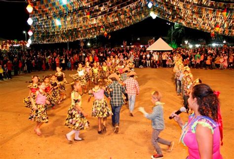 Festa Junina Segue Neste S Bado Na Pra A Ant Nio Jo O Dourados News