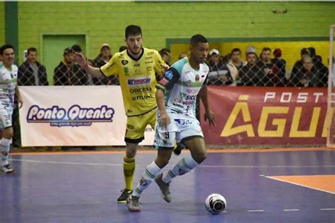 Em Maratona De Jogos Jaragu Futsal Recebe O Curitibanos Pelo Estadual