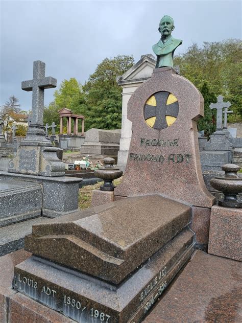 Photos Pont à Mousson voyage dans les allées du cimetière à la