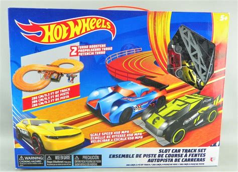 Hot Wheels Slot Car Track Set Beginner Level 83105 Two Cars Tracks Manual Euc