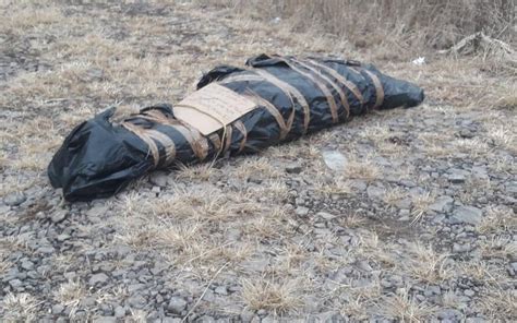 Ubican Cuerpo Encobijado Y Con Un Mensaje En La Carretera Guachochi