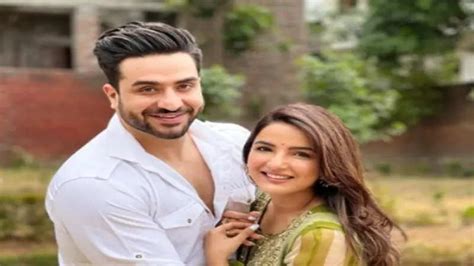 Is Engagement Finally On The Cards For Jasmin Bhasin And Aly Goni