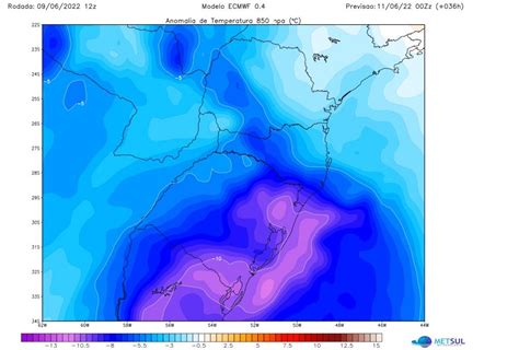 Frente Fria Que Antecede Ar Polar Come A A Se Aproximar