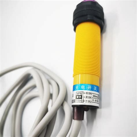 E3f Ds30c4 30cm Npn 24v Sensing Distance Diffuse Reflection Photoelectric Sensor Switch Buy