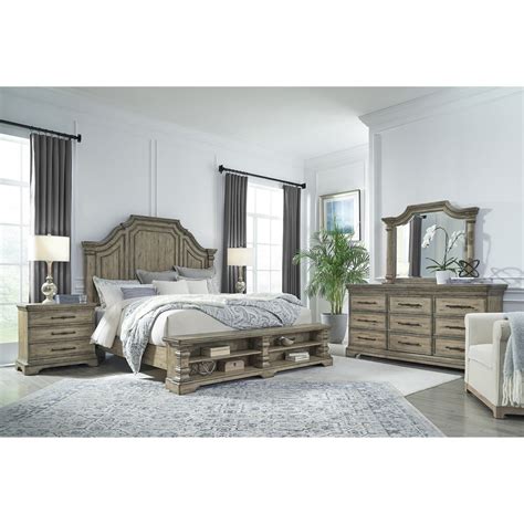 Pulaski Garrison Cove 2pc Panel Bedroom Set With Storage In Ancient Scroll