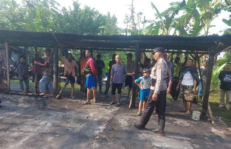 Ditinggal Sholat Subuh Di Musala Rumah Warga Gunungkidul Ludes Terbakar