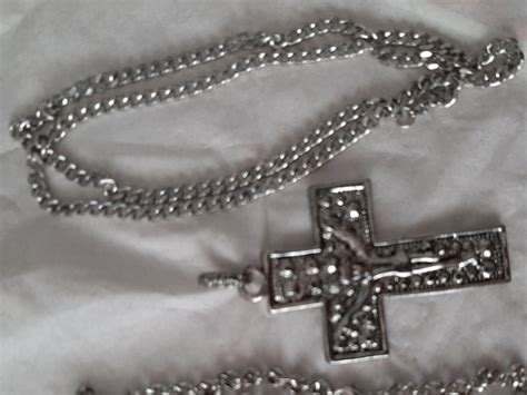 Modeschmuck Kreuz Mit Ketten Kaufen Auf Ricardo