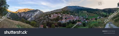 Panoramic Naranjo De Bulnes Known Picu ภาพสตอก 1919176163 Shutterstock