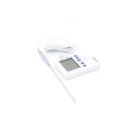 Vwr Extreme Accuracy Triple Display Thermometer At Best Price In Bengaluru