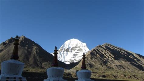 Mount Kailash Mansarovar Tour - 16 Days : Makalu Adventure