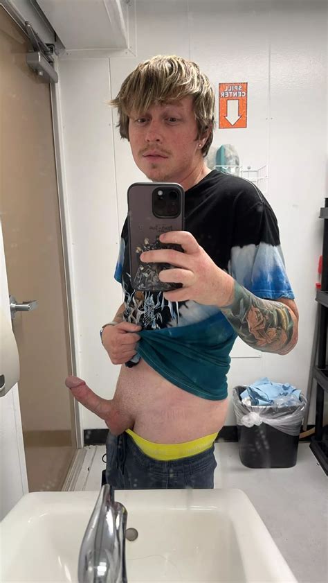 Would You Join Me In The Restroom At Work Nudes Gaykink Nude Pics Org