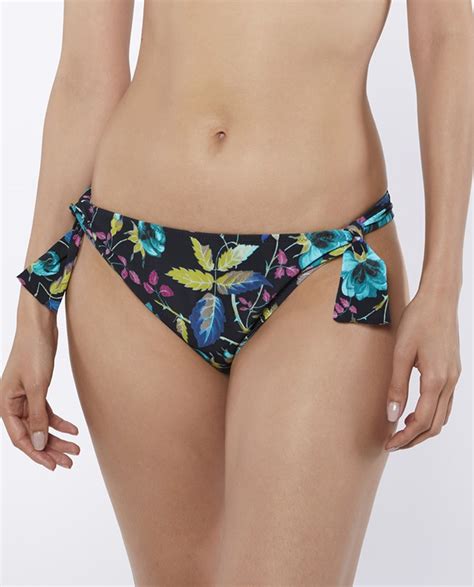 Bikini Red Point Braguita Atada Estampado De Flores Tienda Azulik