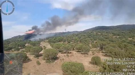 INCENDIO FORESTAL VILLAVICIOSA El Infoca Logra Controlar Los