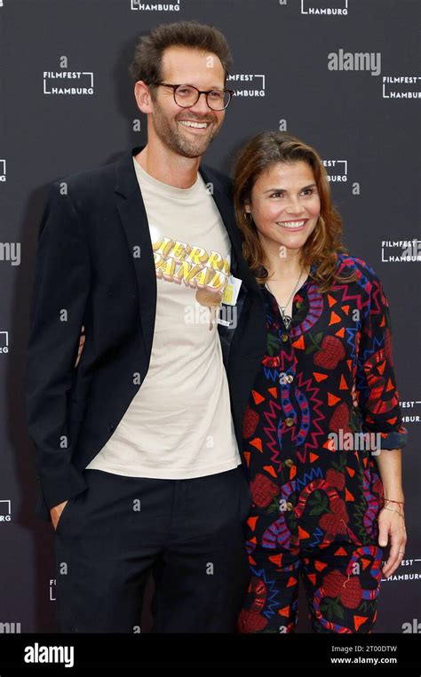 Jonas Grosch Und Katharina Wackernagel Bei Der Premiere Der Amazon