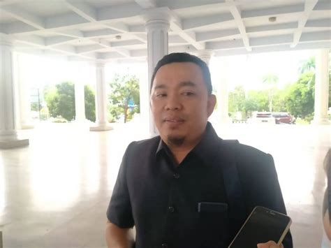 Usin Sembiring Dorong Kesadaran Masyarakat Terhadap Pengelolaan Sampah