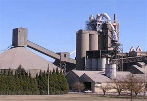 Jordanian Company To Establish Cement Plant In Iraqi Muthanna