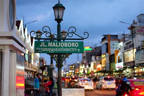 5 Aktivitas Seru Yang Bisa Anda Lakukan Di Malioboro Yogyakarta