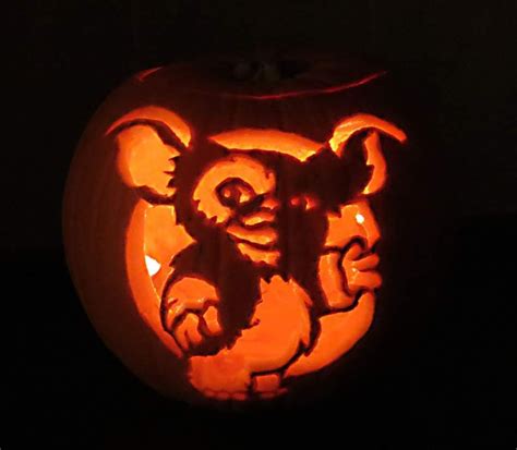 Gremlins Gizmo Halloween Jack o Lantern Pumpkin carving | Pumpkin ...