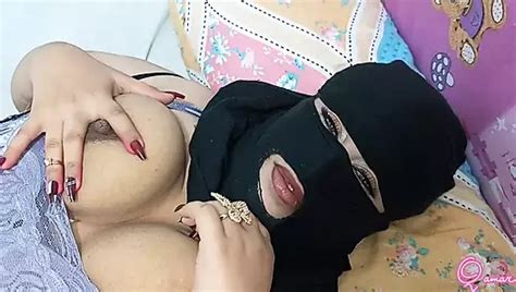 Arabische Gyptische Sharmota Tanzt Hei E Milf Mit Dickem Arsch Und Muschi Hijab Sex Xhamster