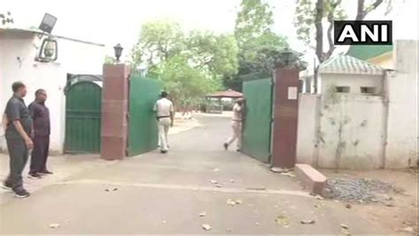 CBI Raids Former Bihar CM Rabri Devis Residence The Tribune India