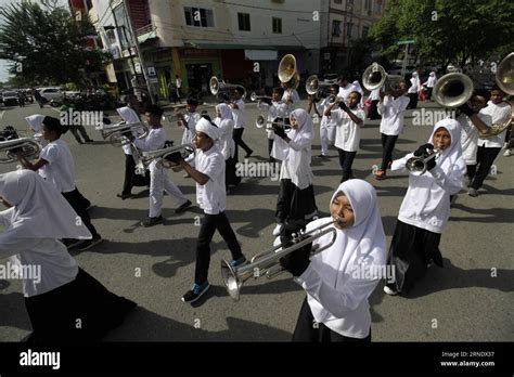students participate   parade    upcoming ramadan