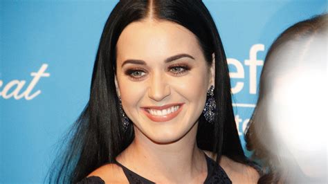 Met Gala Katy Perry Assente Le Foto Sul Red Carpet Opera Dellia