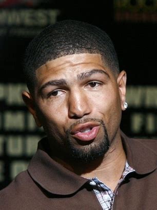 Photos - Boxer Winky Wright speaks during a news conference in Las ...