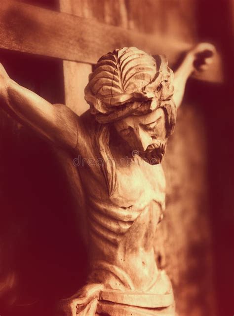 Jesus Christ Crucificado Una Escultura De Madera Antigua Foto De