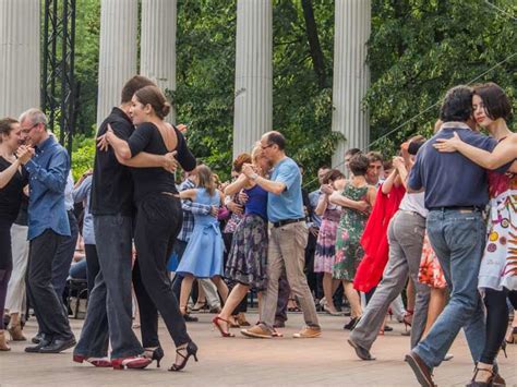 ¿dónde Tomar Clases De Tango En Madrid Babú Magazine