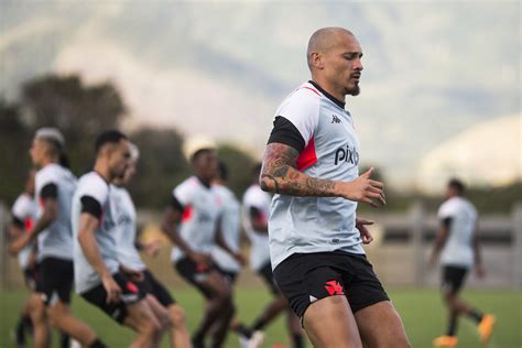 A Rea O De Maicon Ap S A Goleada Sofrida Para O Crici Ma Supervasco