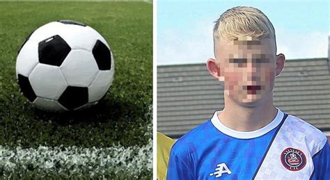 Malore Improvviso Mentre Gioca A Calcio A Scuola Muore A 15 Anni