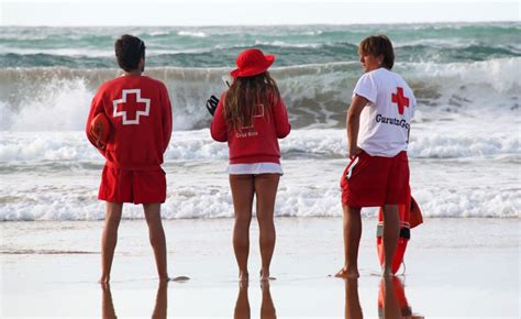 La Temporada De Playas De Gipuzkoa Cuenta Con Un Sistema De