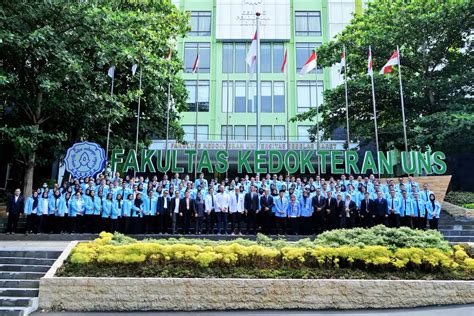 Fakultas Kedokteran Uns Fk Uns Melantik Mahasiswa Baru Program