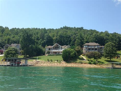 The Peninsula | Luxury Lake Living | Norris Lake | Norris Lake