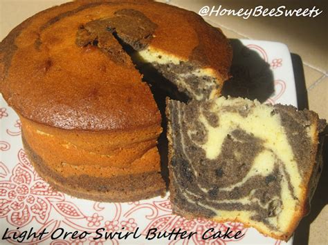 Honey Bee Sweets: Light Oreo Swirl Butter Cake