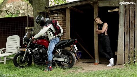 Open Air Raw Fucking Gay Porn HD Online