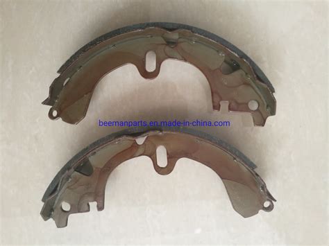 High Quality Auto Car Spare Part Disc Brake Shoe For Toyota Sprinter