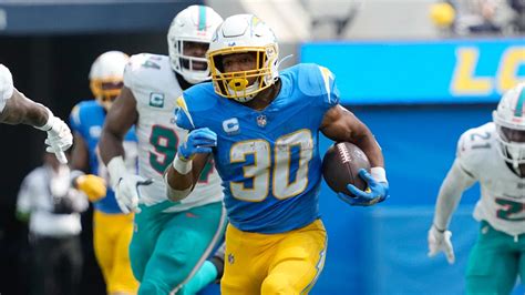 Los Angeles Chargers Running Back Austin Ekeler Unleashes Primal Scream