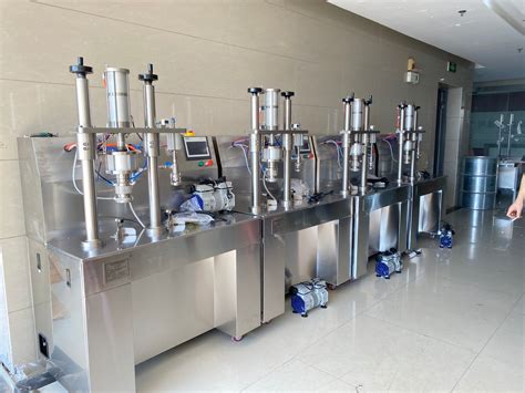 Advanced And Popular Plc Semi Automatic Oxygen Filling Machine China